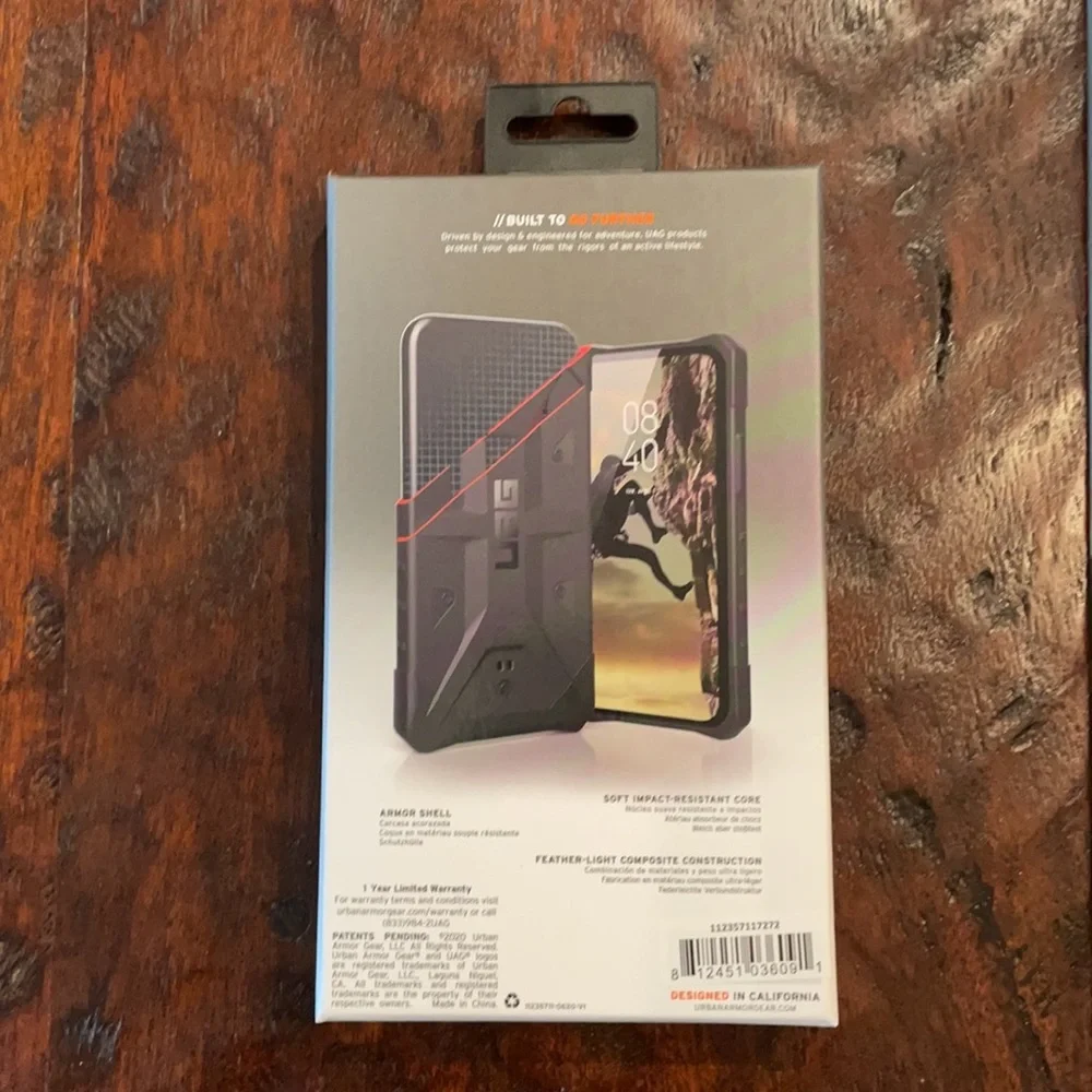 Urban Armor Gear (UAG) Pathfinder cell pho…
